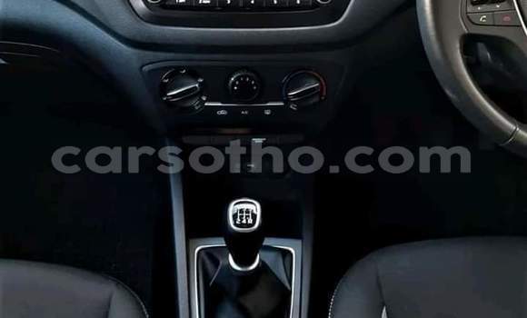Sayi Na hannu Hyundai i20 Beige Mota in Maseru a Maseru Sayi Na hannu Hyundai i20 Beige Mota in Maseru a Maseru