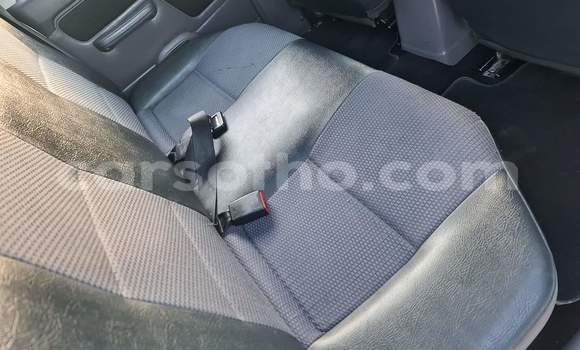 Sayi Na hannu Nissan NP 300 White Mota in Qacha's Nek a Quthing Sayi Na hannu Nissan NP 300 White Mota in Qacha's Nek a Quthing