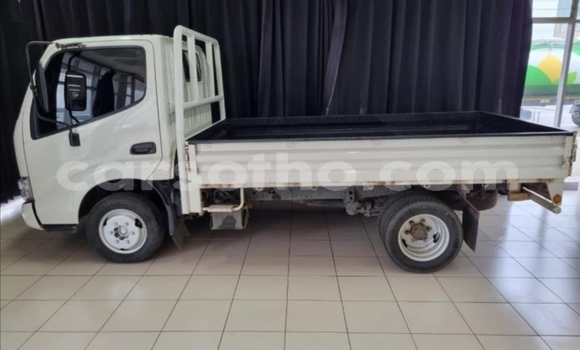 Buy Used Toyota Dyna White Truck in Butha–Buthe in Thaba-Tseka Buy Used Toyota Dyna White Truck in Butha–Buthe in Thaba-Tseka