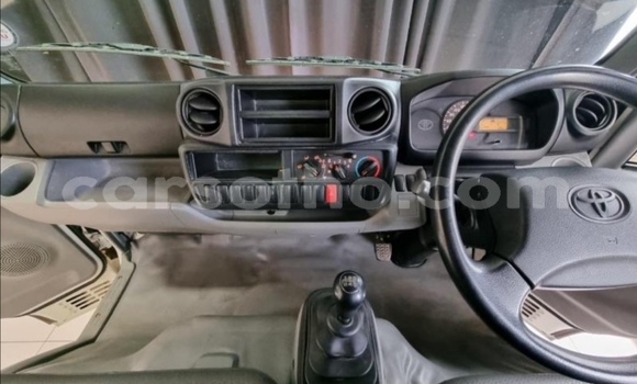 Buy Used Toyota Dyna White Truck in Butha–Buthe in Thaba-Tseka Buy Used Toyota Dyna White Truck in Butha–Buthe in Thaba-Tseka