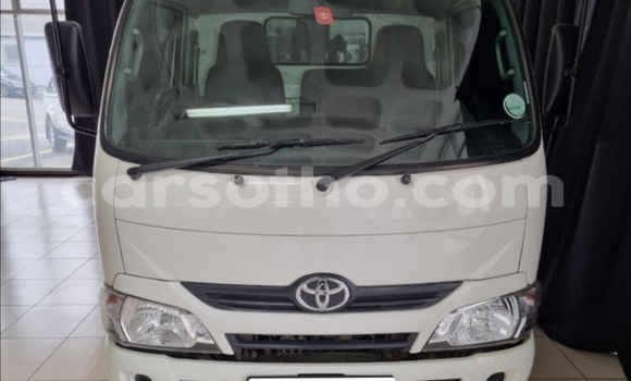 Buy Used Toyota Dyna White Truck in Butha–Buthe in Thaba-Tseka Buy Used Toyota Dyna White Truck in Butha–Buthe in Thaba-Tseka