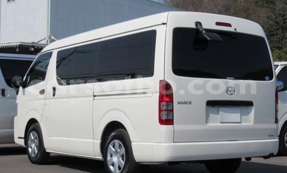 اشتري مستعمل Toyota Hiace White سيارة في Butha Buthe في Butha-Buthe اشتري مستعمل Toyota Hiace White سيارة في Butha Buthe في Butha-Buthe