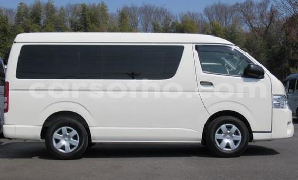 اشتري مستعمل Toyota Hiace White سيارة في Butha Buthe في Butha-Buthe اشتري مستعمل Toyota Hiace White سيارة في Butha Buthe في Butha-Buthe