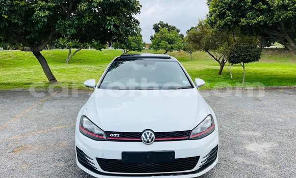Sayi Na hannu Volkswagen Golf GTI White Mota in Maseru a Maseru Sayi Na hannu Volkswagen Golf GTI White Mota in Maseru a Maseru