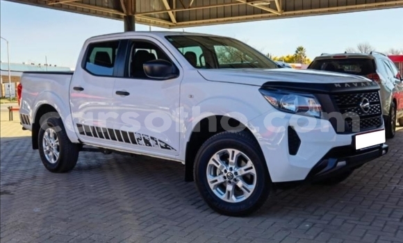 اشتري مستعمل Nissan Navara White سيارة في Maputsoe في Leribe