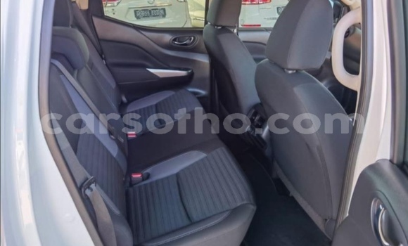 Acheter Occasion Voiture Nissan Navara Blanc à Maputsoe, Leribe Acheter Occasion Voiture Nissan Navara Blanc à Maputsoe, Leribe