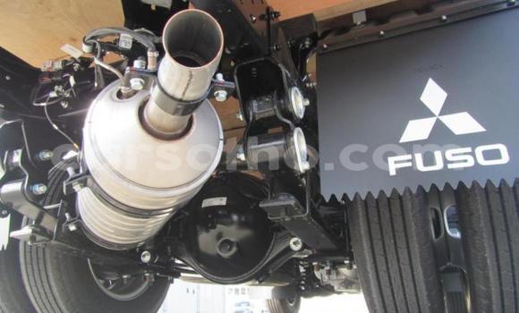 اشتري مستعمل Mitsubishi Van White شاحنة في Maseru في Maseru اشتري مستعمل Mitsubishi Van White شاحنة في Maseru في Maseru