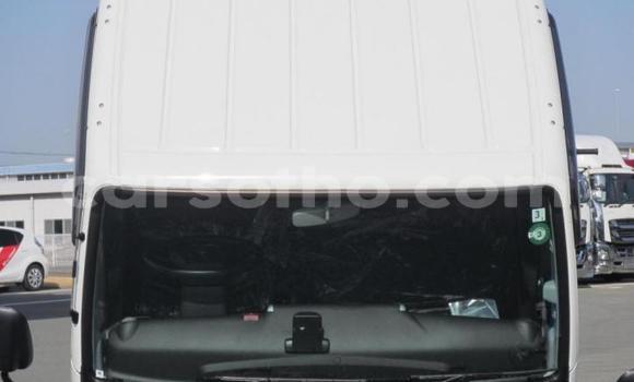 اشتري مستعمل Mitsubishi Van White شاحنة في Maseru في Maseru اشتري مستعمل Mitsubishi Van White شاحنة في Maseru في Maseru