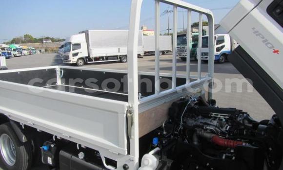 اشتري مستعمل Mitsubishi Van White شاحنة في Maseru في Maseru اشتري مستعمل Mitsubishi Van White شاحنة في Maseru في Maseru