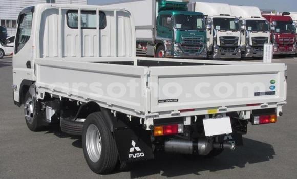 اشتري مستعمل Mitsubishi Van White شاحنة في Maseru في Maseru اشتري مستعمل Mitsubishi Van White شاحنة في Maseru في Maseru
