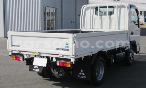 اشتري مستعمل Mitsubishi Van White شاحنة في Maseru في Maseru اشتري مستعمل Mitsubishi Van White شاحنة في Maseru في Maseru