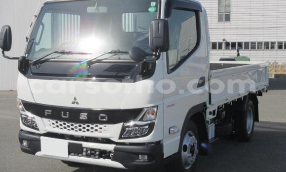 اشتري مستعمل Mitsubishi Van White شاحنة في Maseru في Maseru اشتري مستعمل Mitsubishi Van White شاحنة في Maseru في Maseru