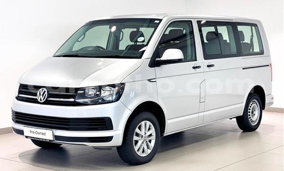 Buy Used Volkswagen Transporter White Car in Butha–Buthe in Thaba-Tseka Buy Used Volkswagen Transporter White Car in Butha–Buthe in Thaba-Tseka