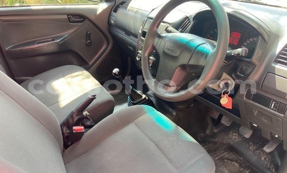 Acheter Occasion Voiture Isuzu D–MAX Blanc à Maseru, Maseru Acheter Occasion Voiture Isuzu D–MAX Blanc à Maseru, Maseru