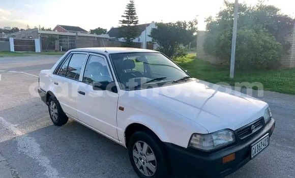 اشتري مستعمل Mazda 323 White سيارة في Maseru في Maseru اشتري مستعمل Mazda 323 White سيارة في Maseru في Maseru