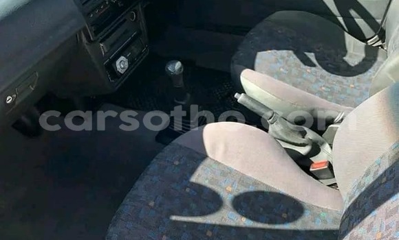 اشتري مستعمل Mazda 323 White سيارة في Maseru في Maseru اشتري مستعمل Mazda 323 White سيارة في Maseru في Maseru