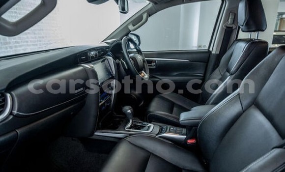 اشتري مستعمل Toyota Fortuner White سيارة في Maseru في Maseru اشتري مستعمل Toyota Fortuner White سيارة في Maseru في Maseru