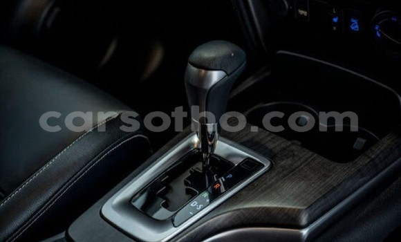 اشتري مستعمل Toyota Fortuner White سيارة في Maseru في Maseru اشتري مستعمل Toyota Fortuner White سيارة في Maseru في Maseru
