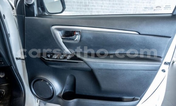 اشتري مستعمل Toyota Fortuner White سيارة في Maseru في Maseru اشتري مستعمل Toyota Fortuner White سيارة في Maseru في Maseru