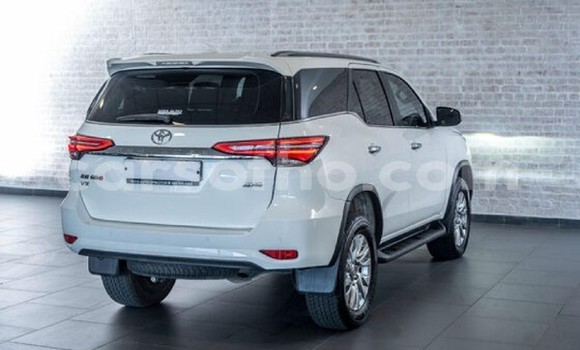 اشتري مستعمل Toyota Fortuner White سيارة في Maseru في Maseru اشتري مستعمل Toyota Fortuner White سيارة في Maseru في Maseru