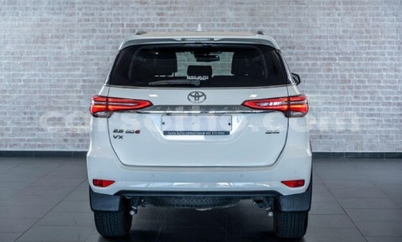 اشتري مستعمل Toyota Fortuner White سيارة في Maseru في Maseru اشتري مستعمل Toyota Fortuner White سيارة في Maseru في Maseru
