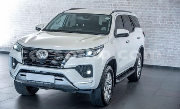 اشتري مستعمل Toyota Fortuner White سيارة في Maseru في Maseru اشتري مستعمل Toyota Fortuner White سيارة في Maseru في Maseru