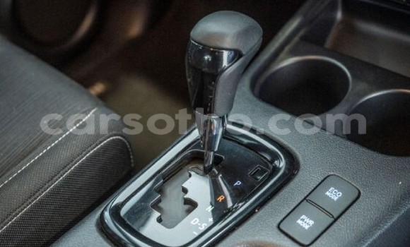 اشتري مستعمل Toyota Hilux White سيارة في Maseru في Maseru اشتري مستعمل Toyota Hilux White سيارة في Maseru في Maseru