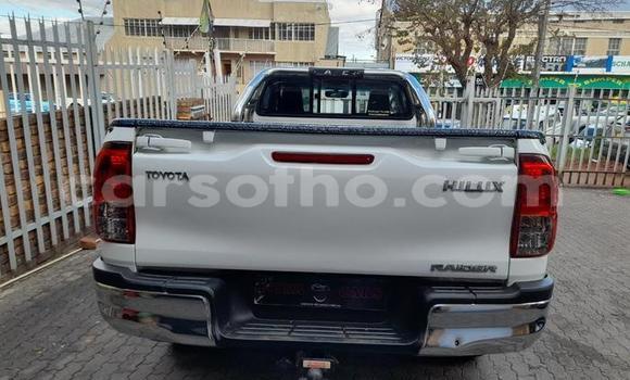 اشتري مستعمل Toyota Hilux White سيارة في Maseru في Maseru اشتري مستعمل Toyota Hilux White سيارة في Maseru في Maseru