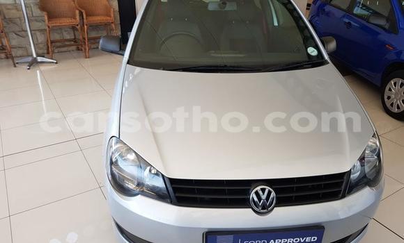 Sayi Na hannu Volkswagen Polo Silver Mota in Maseru a Maseru Sayi Na hannu Volkswagen Polo Silver Mota in Maseru a Maseru