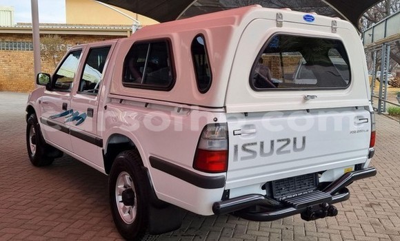 اشتري مستعمل Isuzu KB White سيارة في Maseru في Maseru اشتري مستعمل Isuzu KB White سيارة في Maseru في Maseru