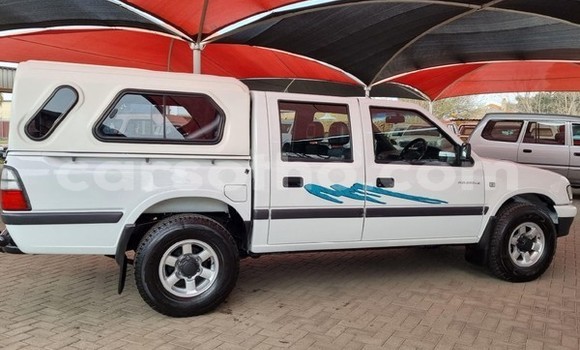 اشتري مستعمل Isuzu KB White سيارة في Maseru في Maseru اشتري مستعمل Isuzu KB White سيارة في Maseru في Maseru