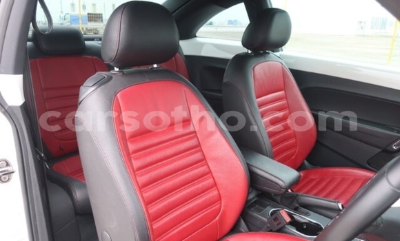 Acheter Occasion Voiture Volkswagen Beetle Blanc à Maputsoe, Leribe Acheter Occasion Voiture Volkswagen Beetle Blanc à Maputsoe, Leribe