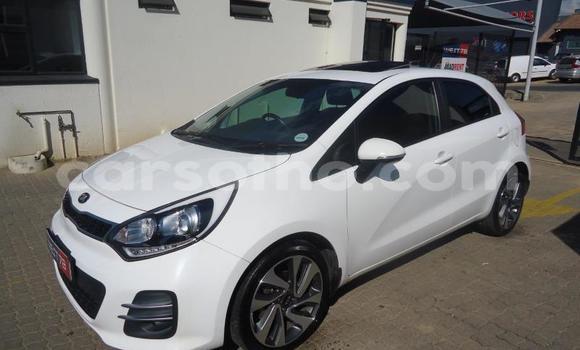 اشتري مستعمل Kia Rio White سيارة في Maseru في Maseru اشتري مستعمل Kia Rio White سيارة في Maseru في Maseru