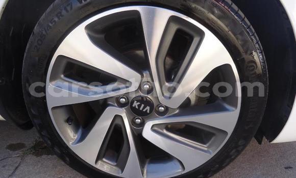 اشتري مستعمل Kia Rio White سيارة في Maseru في Maseru اشتري مستعمل Kia Rio White سيارة في Maseru في Maseru