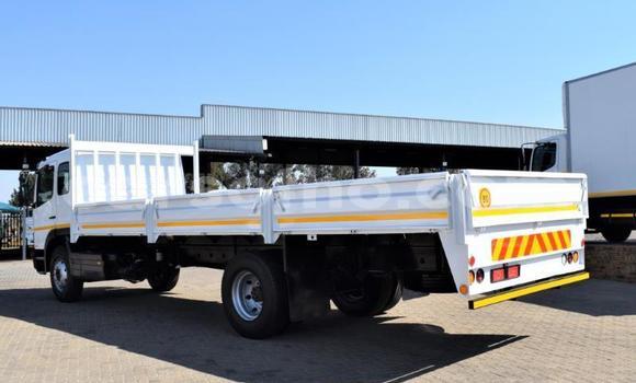 Acheter Occasion Utilitaire Mercedes‒Benz Truck Autre à Maseru, Maseru Acheter Occasion Utilitaire Mercedes‒Benz Truck Autre à Maseru, Maseru