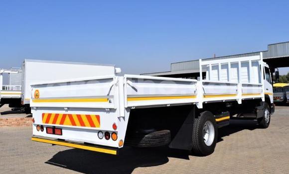 Acheter Occasion Utilitaire Mercedes‒Benz Truck Autre à Maseru, Maseru Acheter Occasion Utilitaire Mercedes‒Benz Truck Autre à Maseru, Maseru