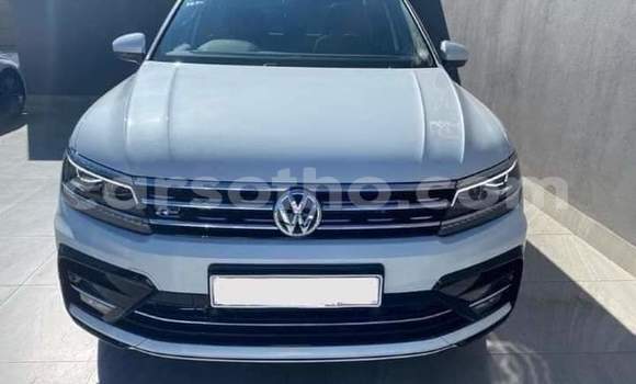 اشتري مستعمل Volkswagen Tiguan White سيارة في Maseru في Maseru اشتري مستعمل Volkswagen Tiguan White سيارة في Maseru في Maseru