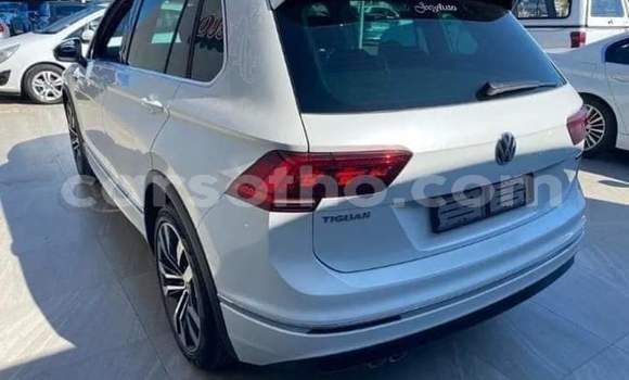اشتري مستعمل Volkswagen Tiguan White سيارة في Maseru في Maseru اشتري مستعمل Volkswagen Tiguan White سيارة في Maseru في Maseru