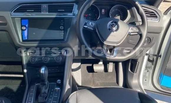 اشتري مستعمل Volkswagen Tiguan White سيارة في Maseru في Maseru اشتري مستعمل Volkswagen Tiguan White سيارة في Maseru في Maseru