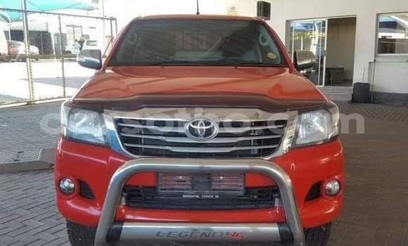 اشتري مستعمل Toyota Hilux Red سيارة في Maseru في Maseru