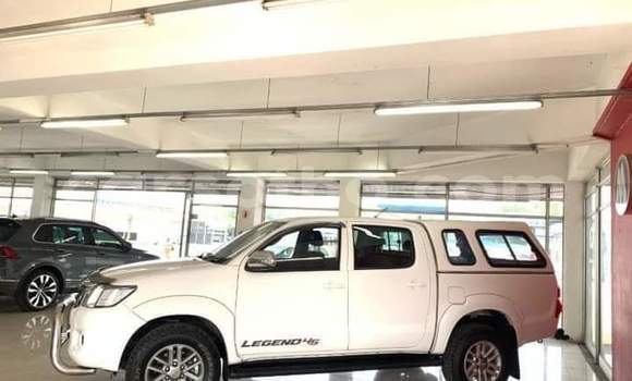 اشتري مستعمل Toyota Hilux White سيارة في Maseru في Maseru اشتري مستعمل Toyota Hilux White سيارة في Maseru في Maseru