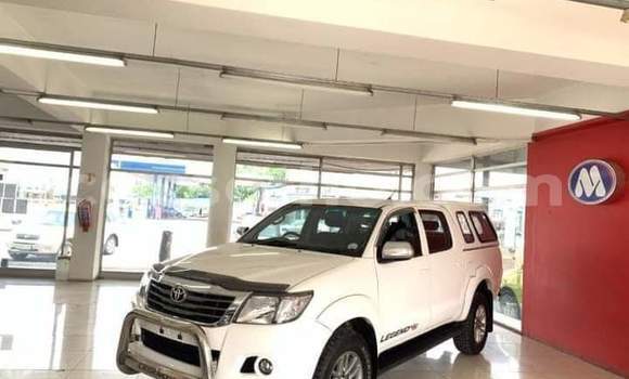 اشتري مستعمل Toyota Hilux White سيارة في Maseru في Maseru اشتري مستعمل Toyota Hilux White سيارة في Maseru في Maseru