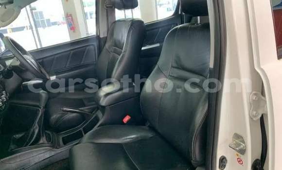 اشتري مستعمل Toyota Hilux White سيارة في Maseru في Maseru اشتري مستعمل Toyota Hilux White سيارة في Maseru في Maseru
