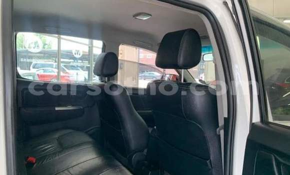 اشتري مستعمل Toyota Hilux White سيارة في Maseru في Maseru اشتري مستعمل Toyota Hilux White سيارة في Maseru في Maseru