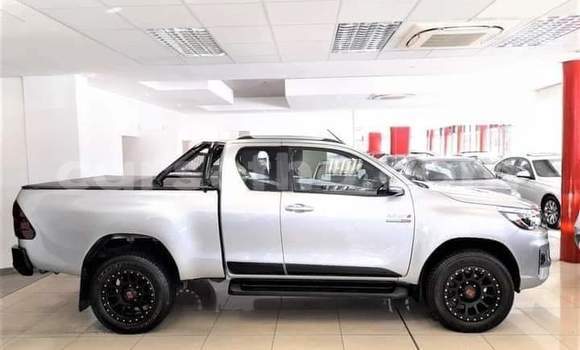 اشتري مستعمل Toyota Hilux Silver سيارة في Maseru في Maseru اشتري مستعمل Toyota Hilux Silver سيارة في Maseru في Maseru