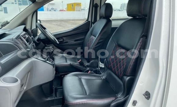 Acheter Occasion Voiture Nissan NV200 Blanc à Maputsoe, Leribe Acheter Occasion Voiture Nissan NV200 Blanc à Maputsoe, Leribe