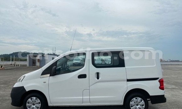 Acheter Occasion Voiture Nissan NV200 Blanc à Maputsoe, Leribe Acheter Occasion Voiture Nissan NV200 Blanc à Maputsoe, Leribe