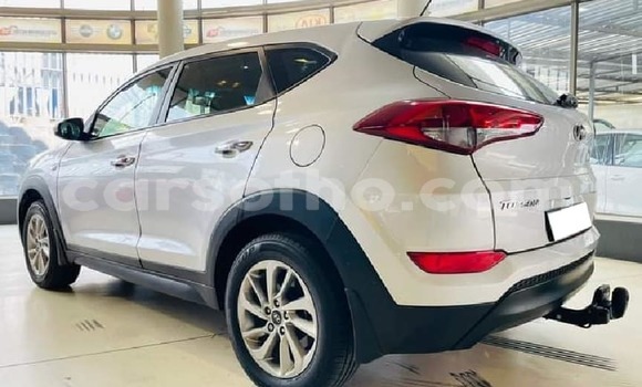 Buy Used Hyundai Tucson Silver Car in Hlotse in Leribe Buy Used Hyundai Tucson Silver Car in Hlotse in Leribe