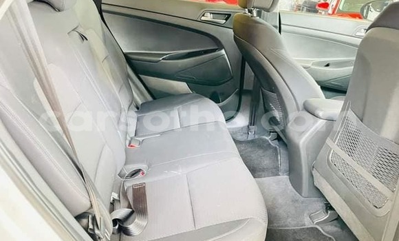 Buy Used Hyundai Tucson Silver Car in Hlotse in Leribe Buy Used Hyundai Tucson Silver Car in Hlotse in Leribe