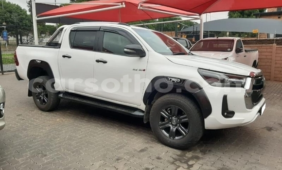 Acheter Occasion Voiture Toyota Hilux Blanc à Maputsoe, Leribe Acheter Occasion Voiture Toyota Hilux Blanc à Maputsoe, Leribe